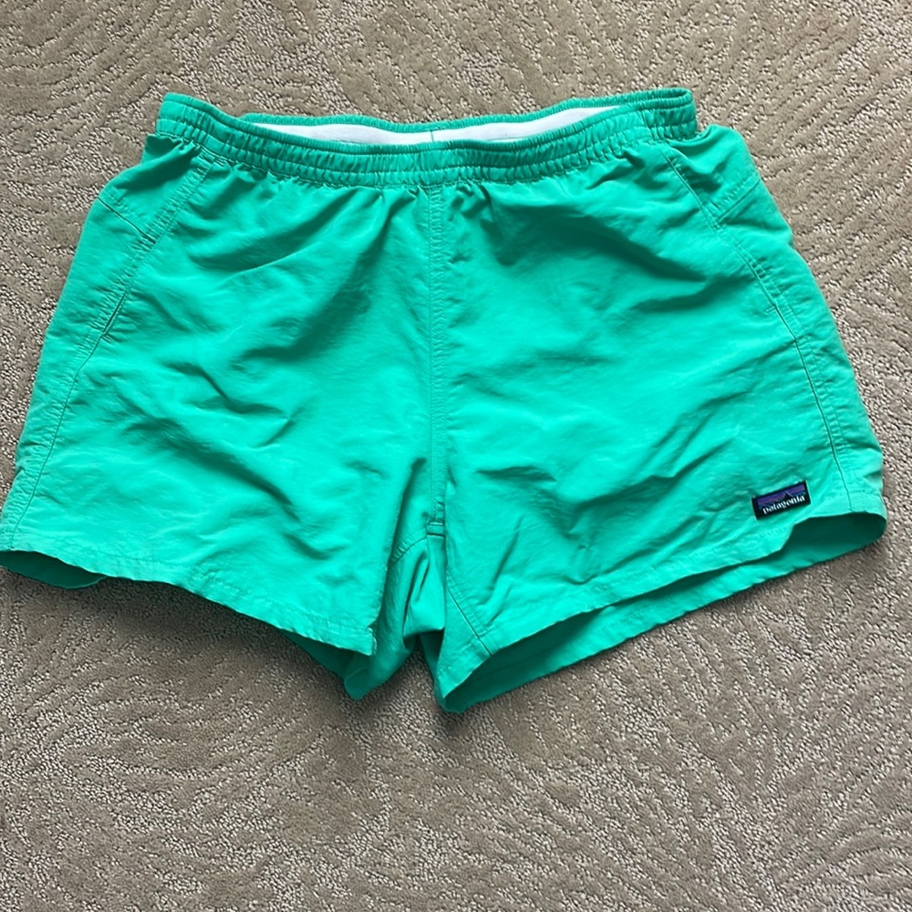 Good condition women’s Patagonia shorts